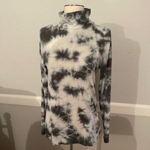 PINK Thin Tye Dye Turtleneck